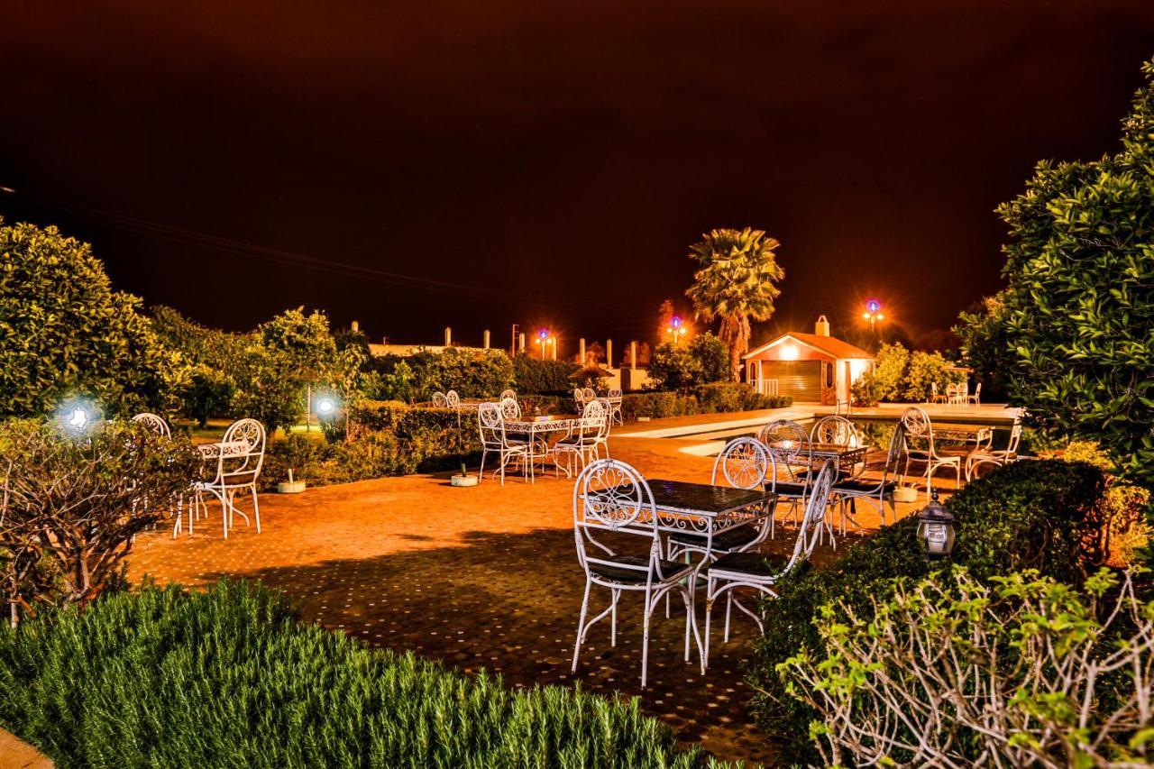 Complexe El Bassatine Hotel Beni Mellal Exterior photo