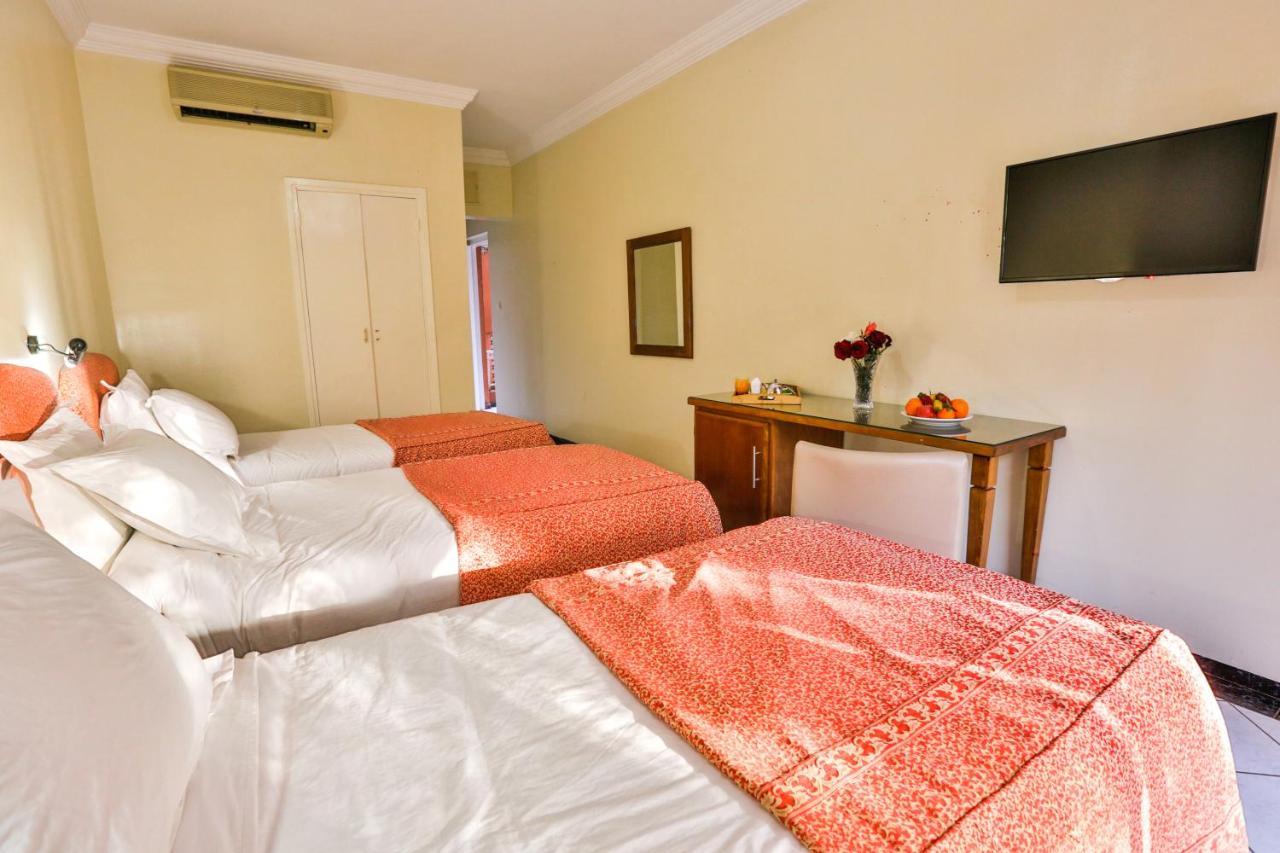 Complexe El Bassatine Hotel Beni Mellal Exterior photo