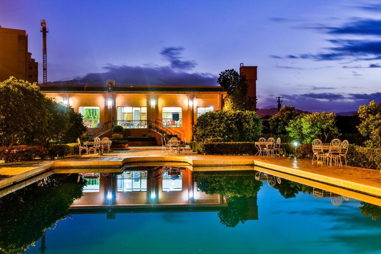 Complexe El Bassatine Hotel Beni Mellal Exterior photo